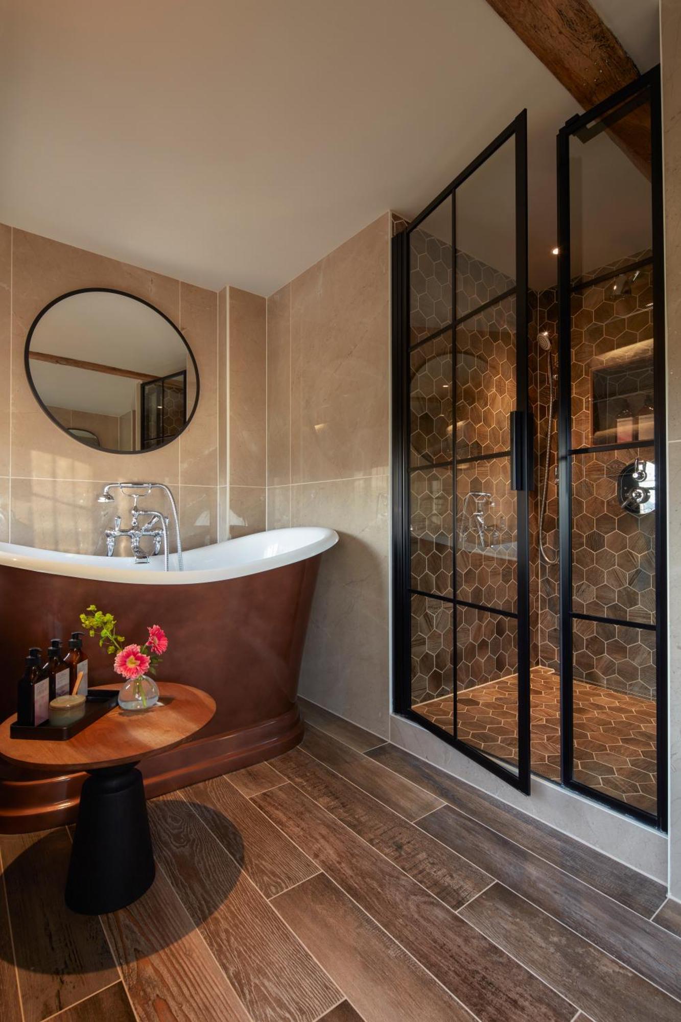 Falcon Hotel โทสเตอร์ ภายนอก รูปภาพ